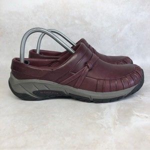 Merrell Women's Flats in Burgundy and Gray